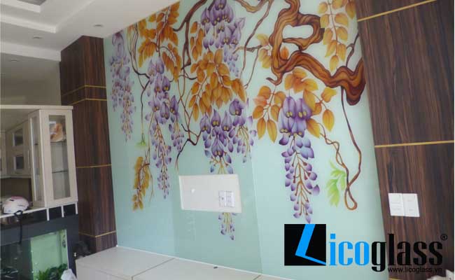 Kính màu hoa văn tạo nét đẹp mới cho không gian Kính màu hoa văn tạo nét đẹp mới cho không gian
